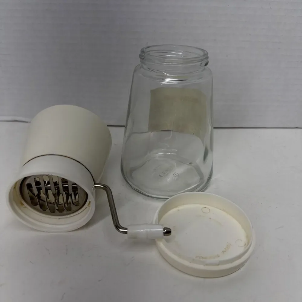 Gemco Nut Grinder With Lid Kitchen Gadget Glass Complete Unit Works Vintage
